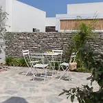 Citadela Paros Molos - Beachfront Maisonette With Plunge Pool