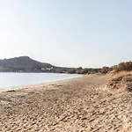 Citadela Paros Molos - Beachfront Maisonette With Plunge Pool