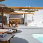 Karpimo Suites