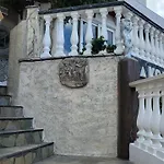 Entire Villa Full View 3 Bedrooms 3 Bathrooms 3 Kitchens