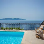 Roi Boutique Suites