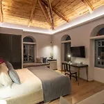 Camara Suites