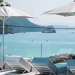 Alboro Seaside Suites