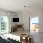 7 Bedroom Villa With Pool, 700M From The Beach!
