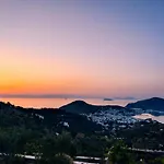 Patmos Chora Traditional Villa Genadio