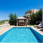 Roupes Villa Ii, Family Villa, Fantastic Views, Private Pool