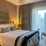 Cozy Flat Elix