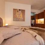 Voras 180° View