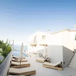 Theros Suites