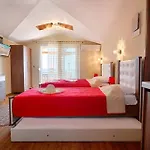 Studios Xanthipi