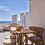 Armony Suites Milos