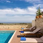 Roupes Villa Iii, Family Villa, Fantastic Views, Private Pool