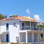 Villa Peony Koroni