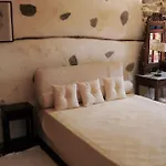 Wonderful 4 Bedroom Villa & Separate Guest House Villa Thalia