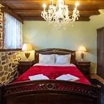 Palaios Agios Athanasios Luxury Μaisonette