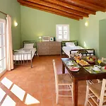Roxanne\'S Olive Grove House
