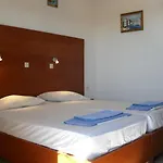 Chris Apartments