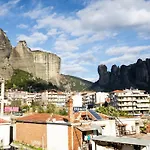 Andromachis Moneto Residence Under Meteora