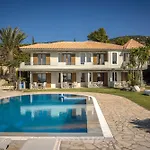 Agnanti Suites