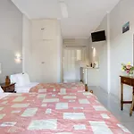 Dolphin Studio Sea View 10