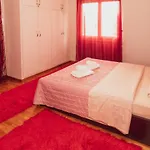 Alexandra\'S Apartment