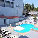 Golden Beach Hotel