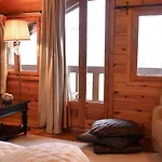 Dryades Suites