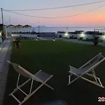 Coral Sea Apartment