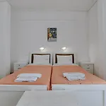 Akrogiali Rooms