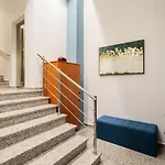 Georgia Seaview Apartment B1