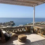 Melina\'S House