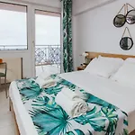 Hotel Christina - Happy Days