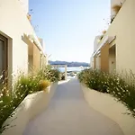 White Pebble Suites
