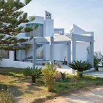 Monte Smith Luxury Villa