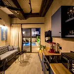 Old Cinema Suites