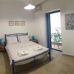 The Howard Place - Entir Home With A Sea View For 5 Guests