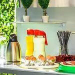 Aura Guesthouse