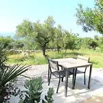 Meraki Villa & Apartments
