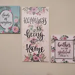 Alice\'S Art House