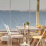 Kekrifalia Hotel