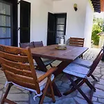 Villa The Cosy Olive