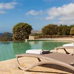Elegant Seaside Villa, Great Views, Infinity Pool, Lia, Mykonos