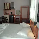 Amorgaia 2