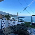 Villa Leonidas Koutsoupia