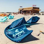 Keros Blue - Luxury In Wilderness