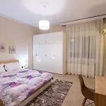 Anna\'S House