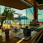 Elimnion Resort