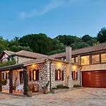 Wild Oak Estate - Stunning Views At A Dreamy Location, By Zantewize