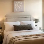 Emmanuel\'S Sea View Luxury Apartment