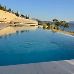 Vicky\'S Island View